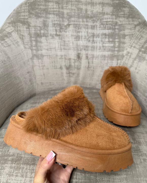 Pixie Fluffy Faux Fur Slippers - Camel