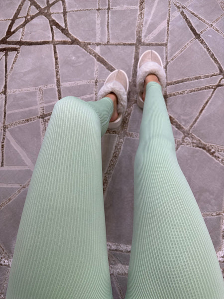 Kaci Ribbed Leggings - Sage Green – GlamDoll Fashion