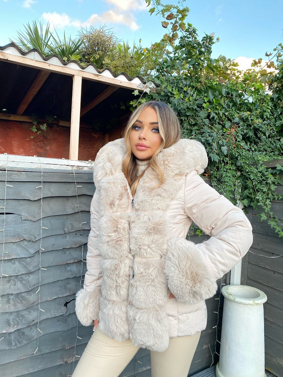 Isobella Belted Faux Fur Trim Hooded Coat - Cream – GlamDoll Fashion